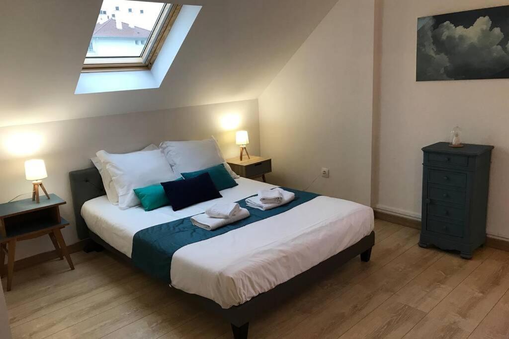 Le Coteau - Centre Ville, Jardin & Parking! Apartamento *