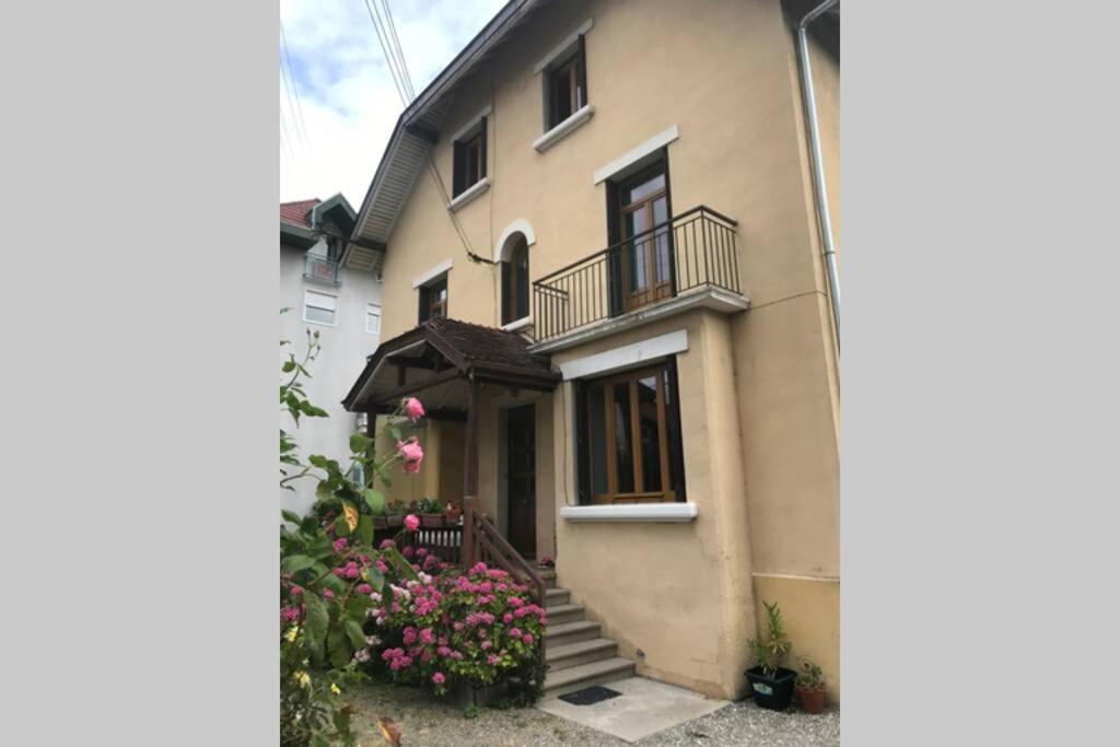 Le Coteau - Centre Ville, Jardin & Parking! Apartamento *