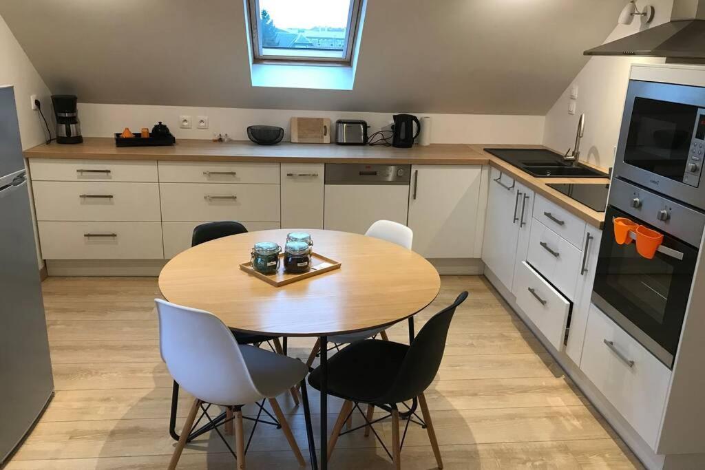 Le Coteau - Centre Ville, Jardin & Parking! Apartamento *